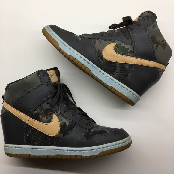 SOLD - Picture 3 of 6